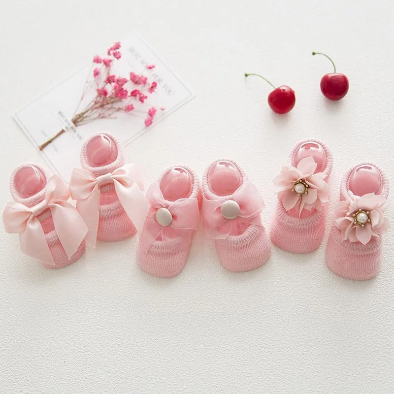 Milo’s Blush Trio – Baby Bow Booties Set (3 Pairs)