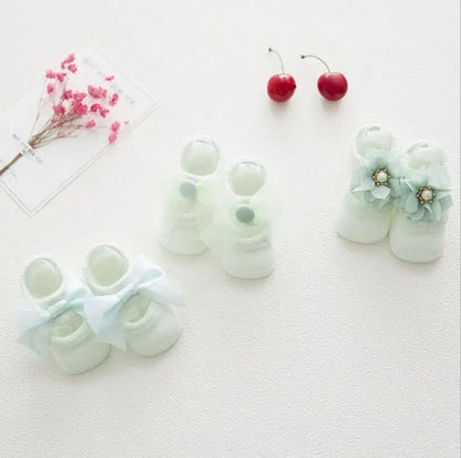 Milo’s Blush Trio – Baby Bow Booties Set (3 Pairs)